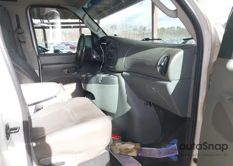 2008 Ford E-150 Commercial/Recreational z USA, uszkodzony, nr VIN 1FTNE14W08DA12908